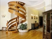 Из чего изготавливают и как украшают лестницы?
